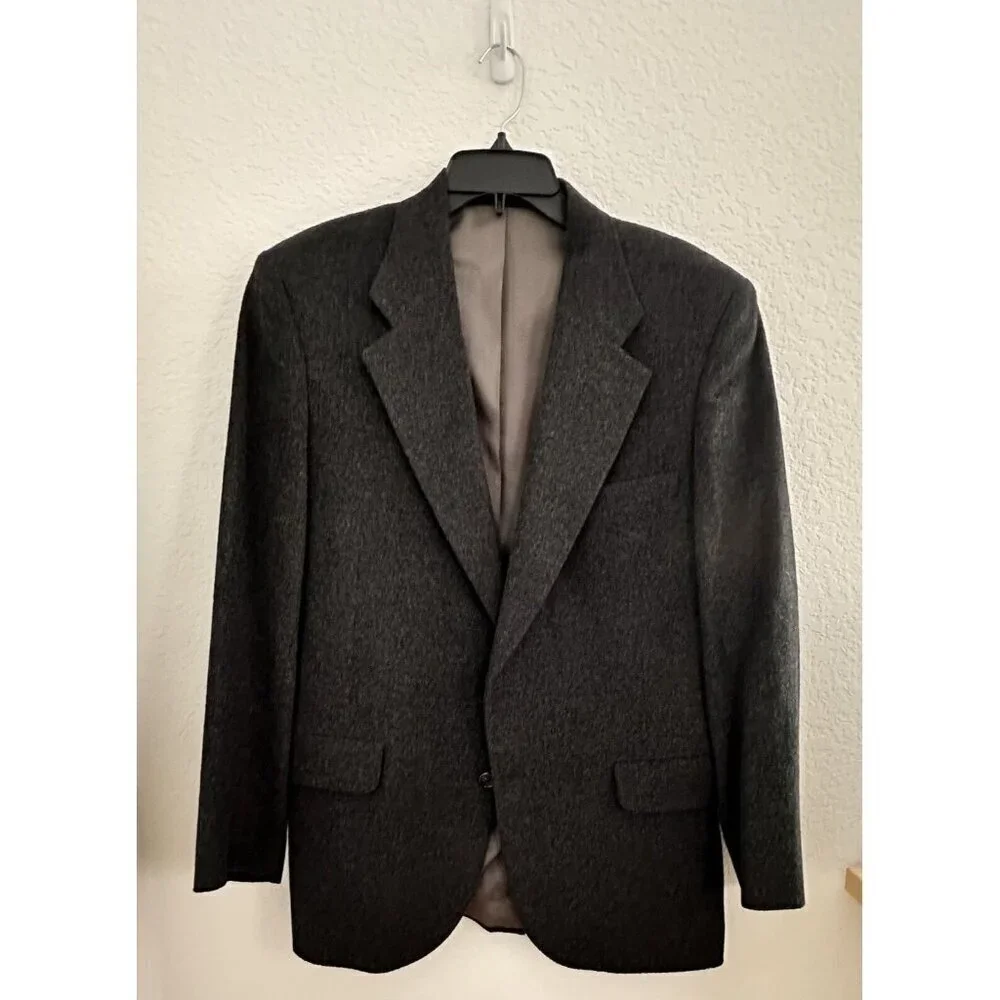 Embassy Square Blazer 40R Grey 2 Button Single Vent Lined 100% Camel Hair Preppy